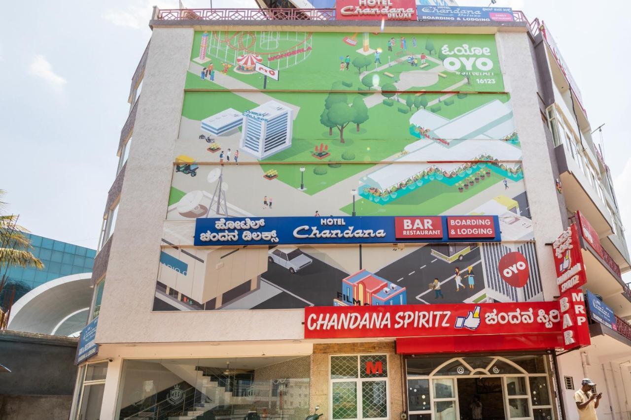 Oyo 16123 Chandana Deluxe Bangalore Exterior foto